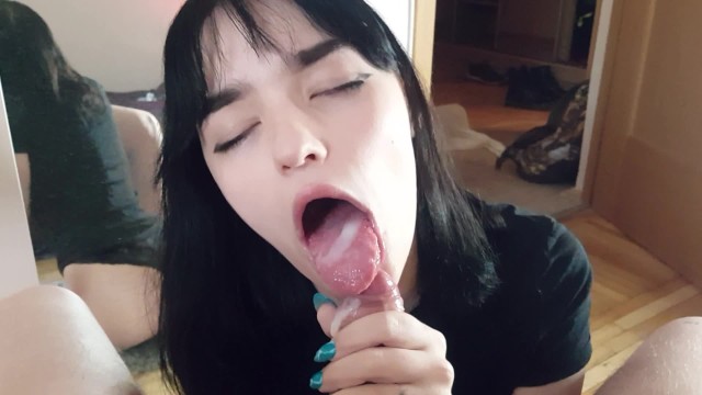 Teen Amateur Blowjob Mouthful - Fabulous blowjob from a beautiful teen watch online or download