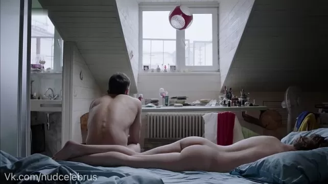 Секс с русскими актрисами - 3000 качественных порно видео