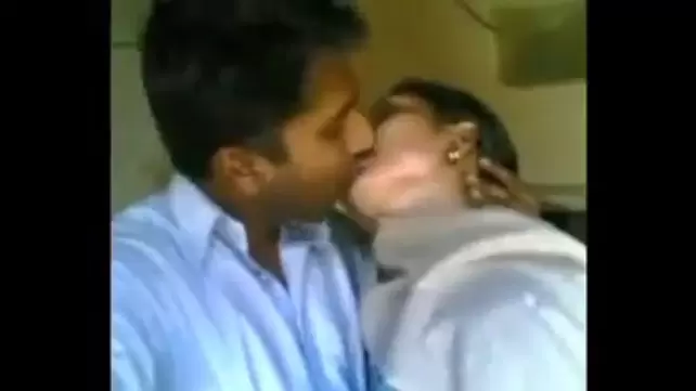 642px x 361px - Pakistani Hot And Sexy Girl Noreen Showing Her Sexy Body (For more sexy  porn movies http://goo.gl/qtmAh5 watch online or download