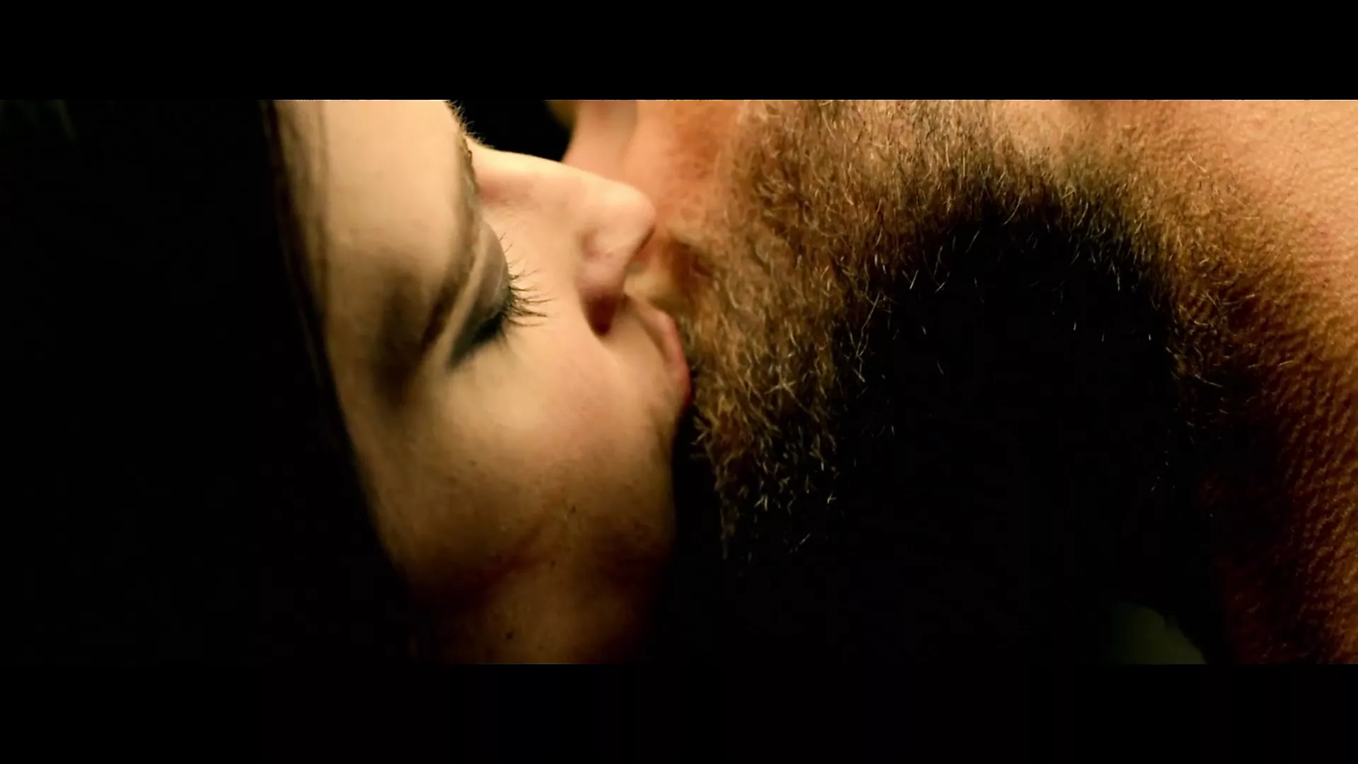 Eva Green - 300 Rise of an Empire - Boobs Nipples Close-up watch online or  download