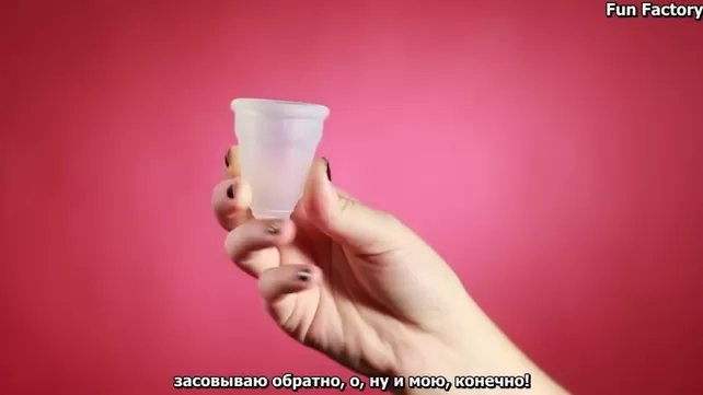 Mensturalcup Inserting Porn - Insertion of menstrual cup porn videos watch online or download