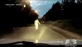 видео голые женщины на дорогах видео