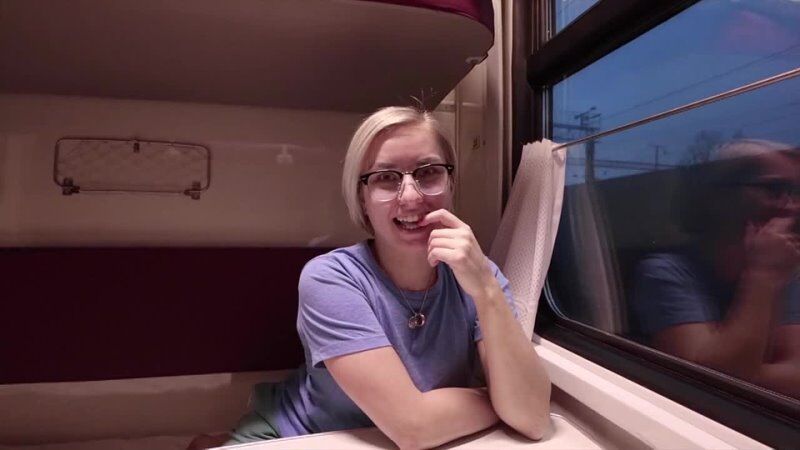 Ебет проводницу в поезде - 3000 качественных видео