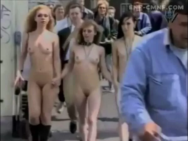 голая на публике fuck 