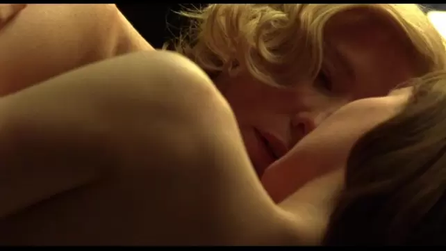 Голая Руни Мара (Rooney Mara): интимные фото