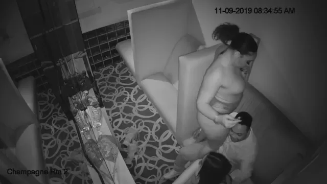 Скрытая камера в порно видео, Подглядывание за русскими девушками